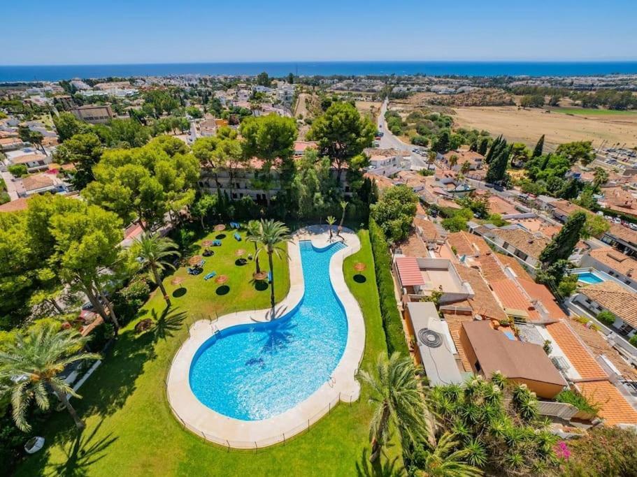 Estudio Torre De Andalucia Marbella Exterior foto